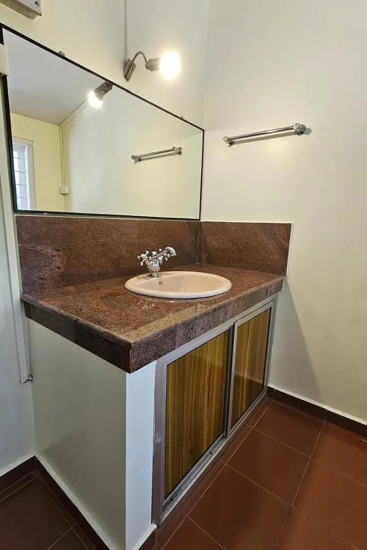 Maruthy Farm House Vandanmedu 0*,
